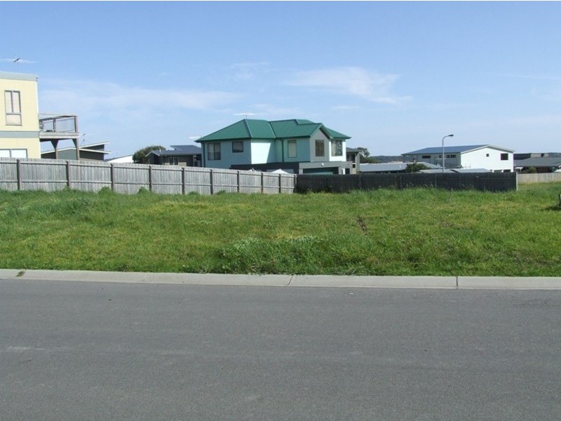 72 Penniwells Drive, San Remo VIC 3925