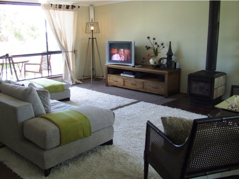 2 Ocean View Drive, San Remo VIC 3925