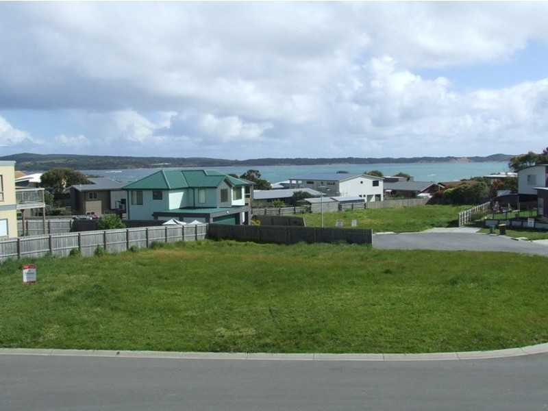 73 Penniwells Drive, San Remo VIC 3925