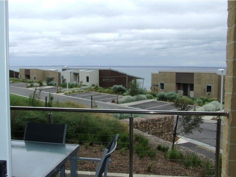 209 Pineview/Silverwater Resort Potters Hill Road, San Remo VIC 3925