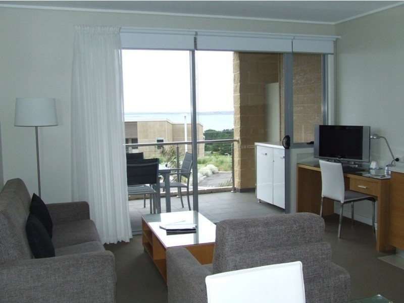 209 Pineview/Silverwater Resort Potters Hill Road, San Remo VIC 3925