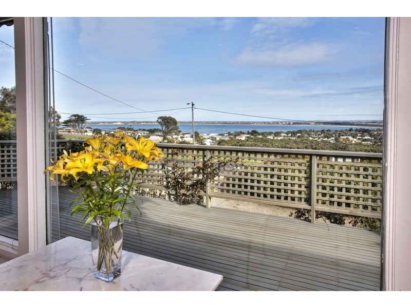 28 Panorama Drive, San Remo VIC 3925