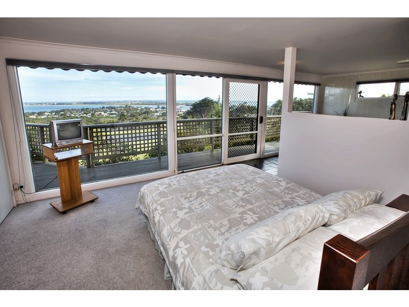 28 Panorama Drive, San Remo VIC 3925