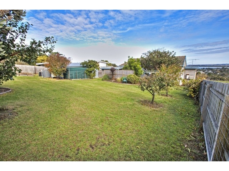 28 Panorama Drive, San Remo VIC 3925