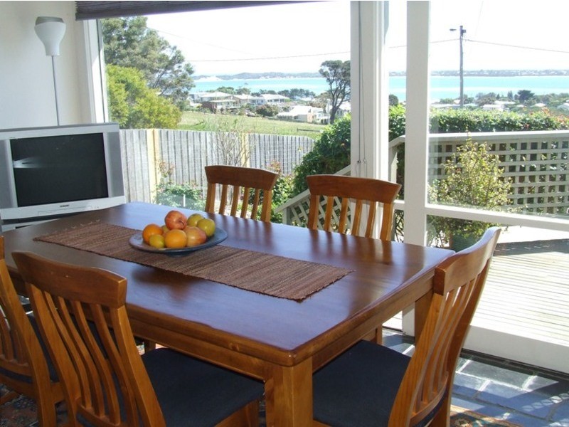 28 Panorama Drive, San Remo VIC 3925