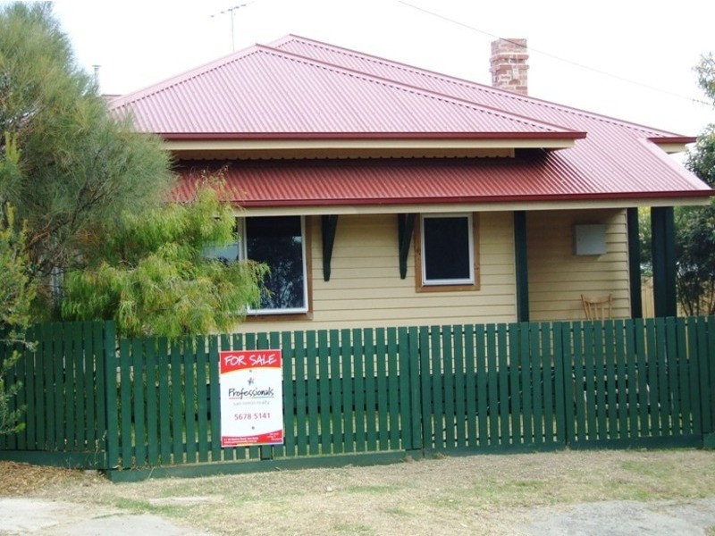 1 Thomas Grove, San Remo VIC 3925