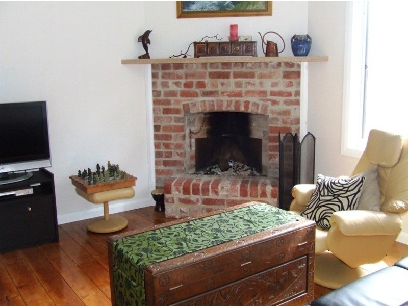 1 Thomas Grove, San Remo VIC 3925