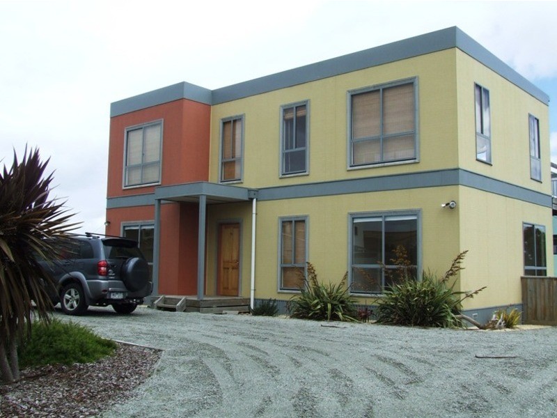 70 Penniwells Drive, San Remo VIC 3925