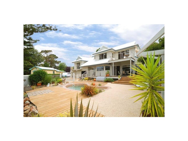 51 Forrest Avenue Avenue, Newhaven VIC 3925