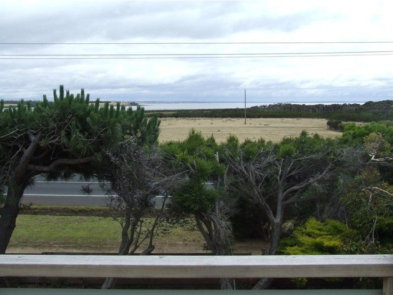 145 Phillip Island Road, Surf Beach VIC 3922