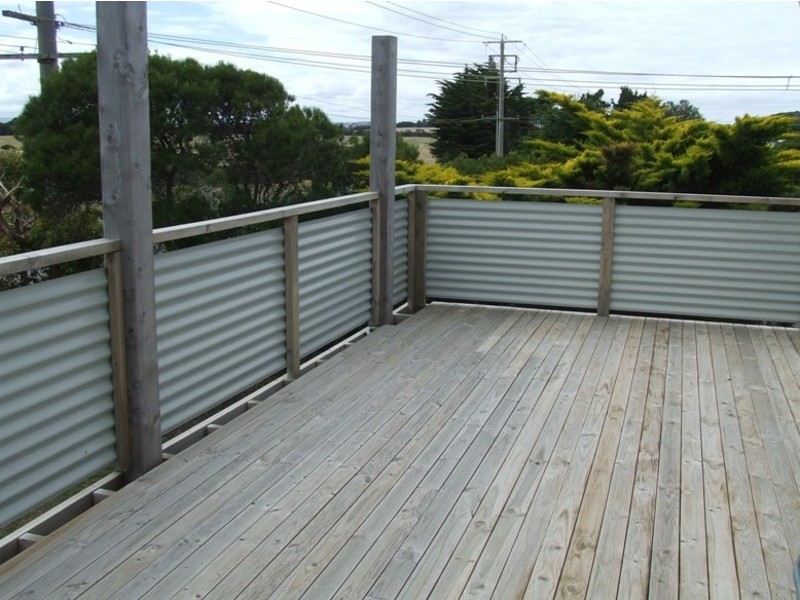 145 Phillip Island Road, Surf Beach VIC 3922