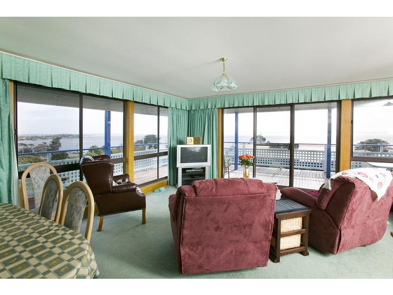 20 Genista Street, San Remo VIC 3925