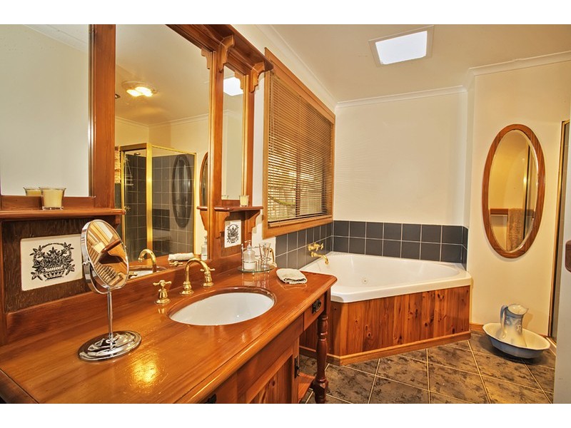 16 Park Road, San Remo VIC 3925
