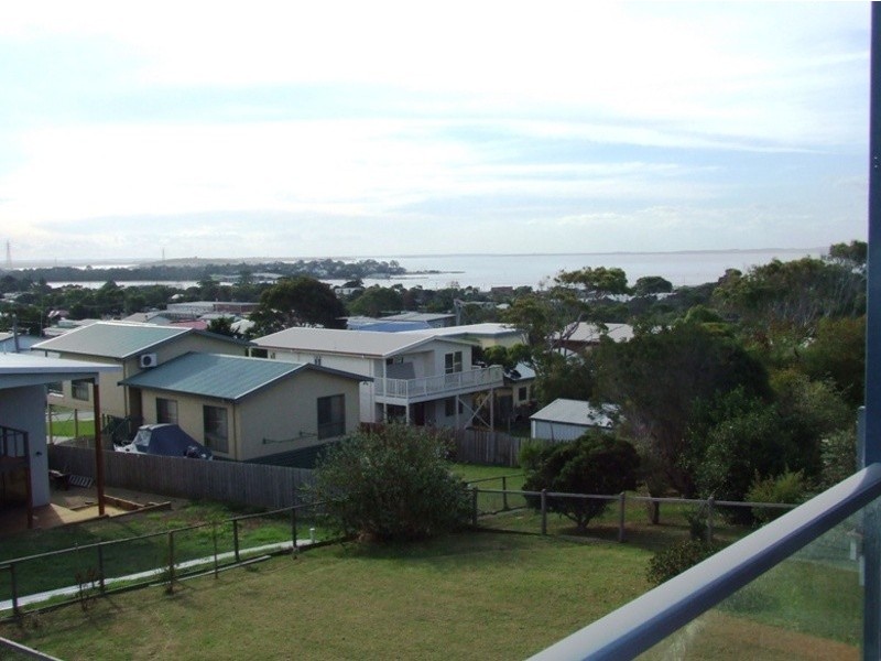 5 The Broadway, San Remo VIC 3925