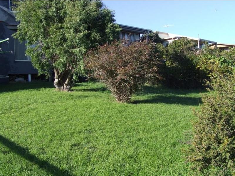 5 The Broadway, San Remo VIC 3925