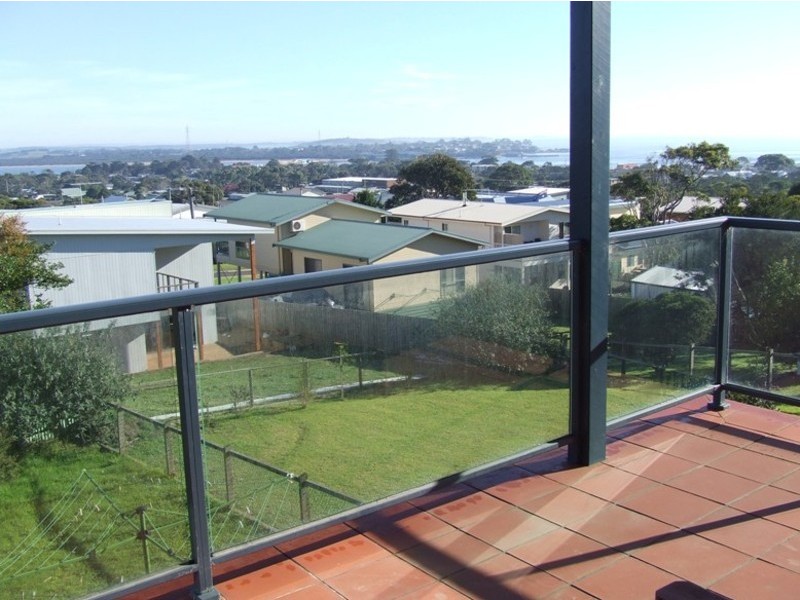 5 The Broadway, San Remo VIC 3925