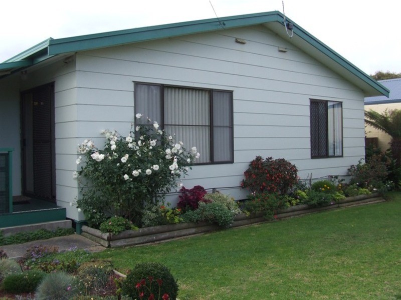 19 Phillip Island Road, Newhaven VIC 3925