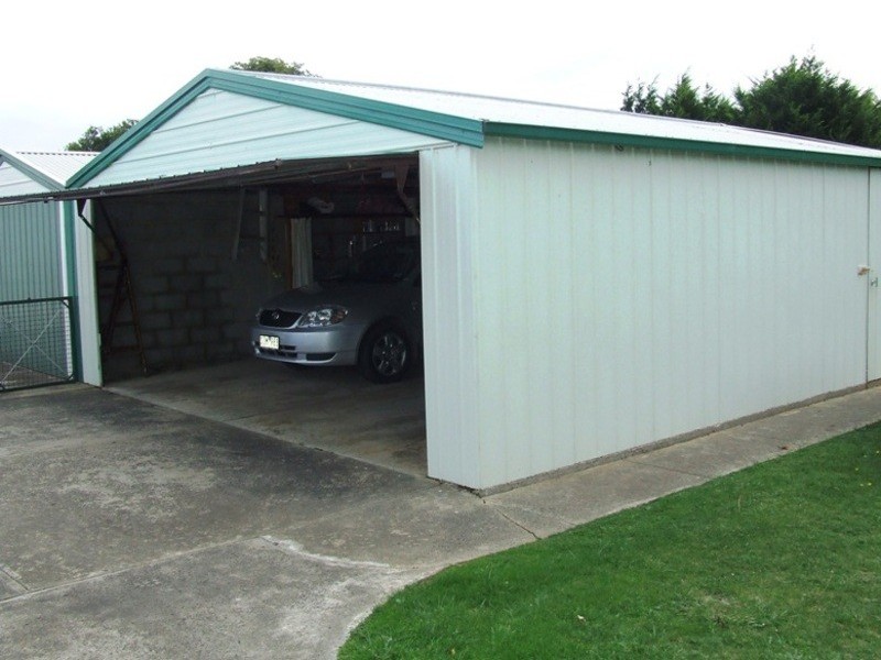 19 Phillip Island Road, Newhaven VIC 3925