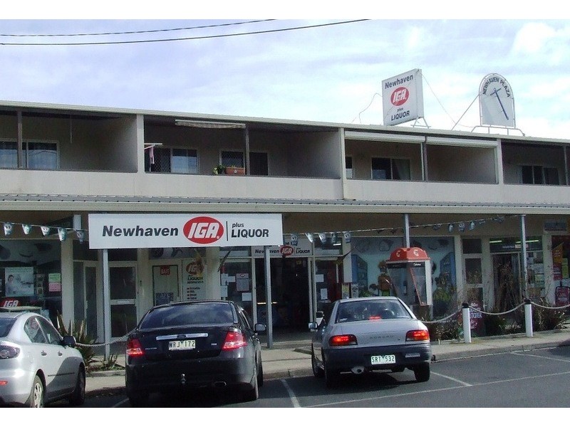 2/8-10 Forrest Avenue, Newhaven VIC 3925