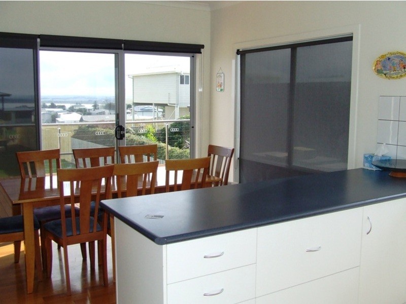 11 Penniwells Drive, San Remo VIC 3925