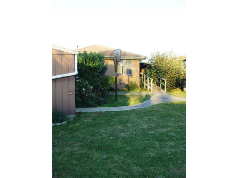 15 Edgar Road, San Remo VIC 3925
