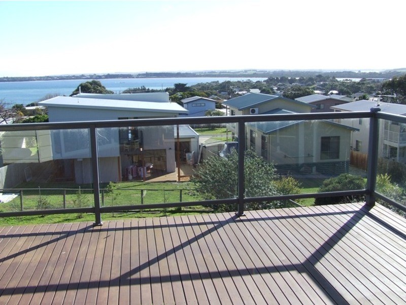 7 The Broadway, San Remo VIC 3925