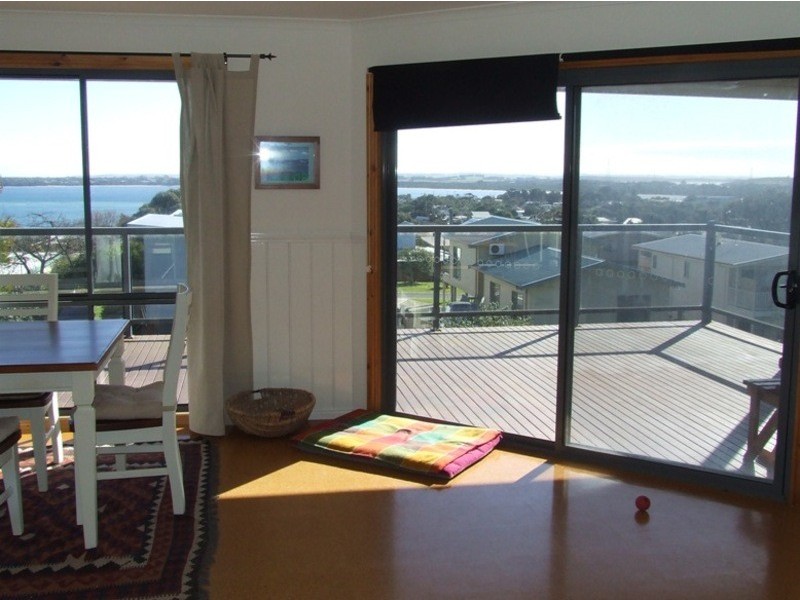 7 The Broadway, San Remo VIC 3925