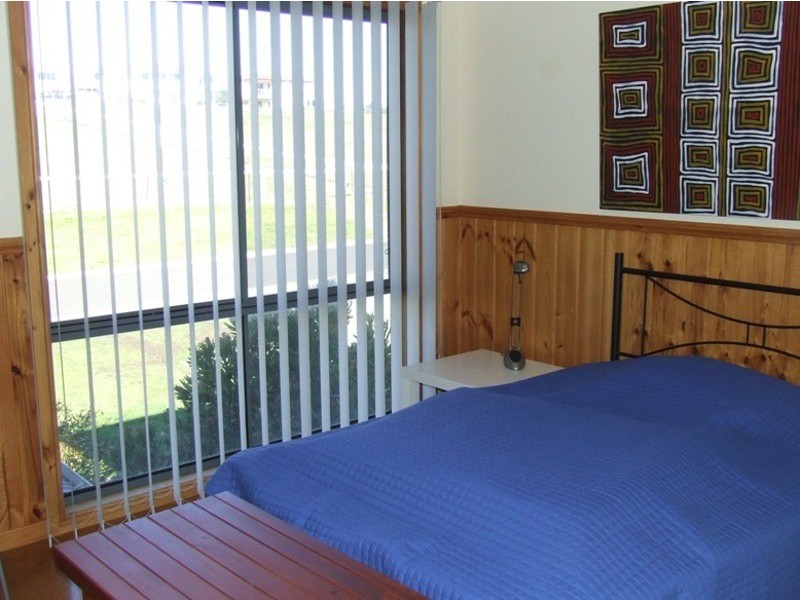 7 The Broadway, San Remo VIC 3925