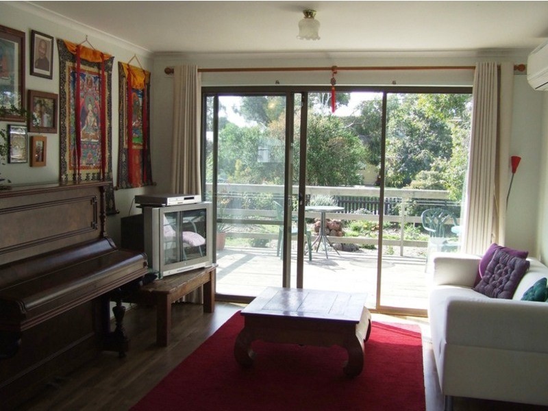 18 Monash Avenue, Cowes VIC 3922