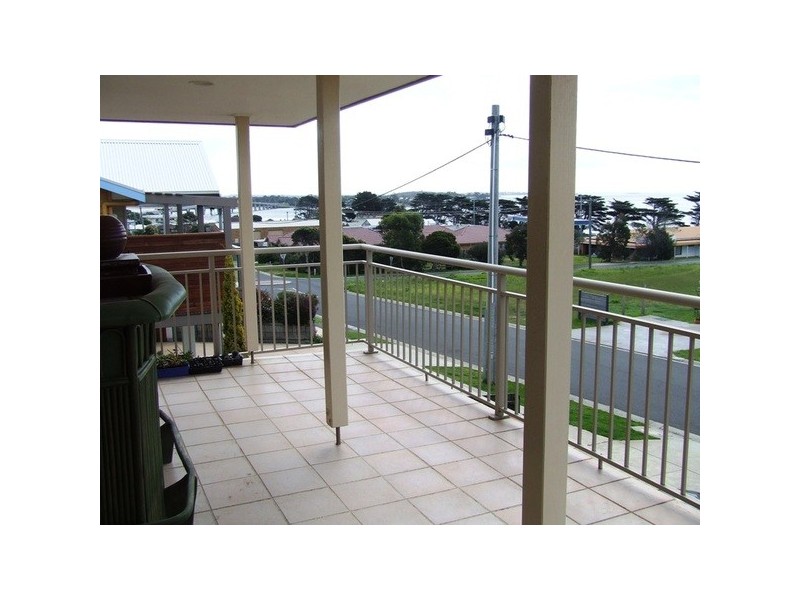 43 Genista Street, San Remo VIC 3925