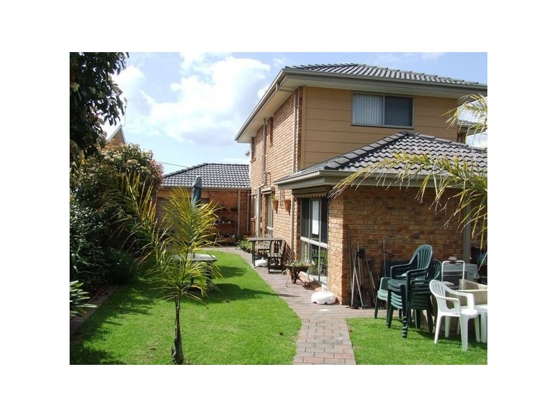 43 Genista Street, San Remo VIC 3925