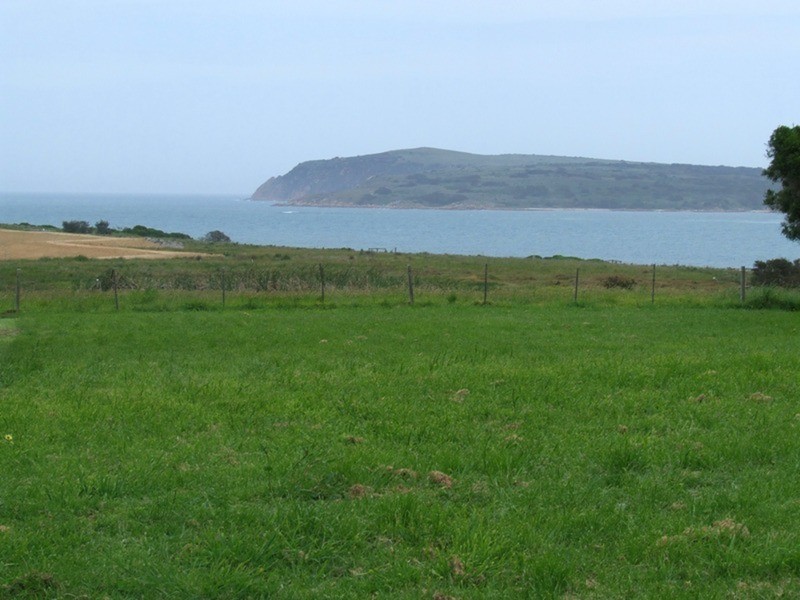 15 Ocean View Drive, San Remo VIC 3925