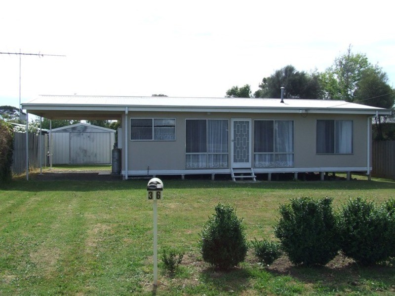 36 School Avenue, Newhaven VIC 3925
