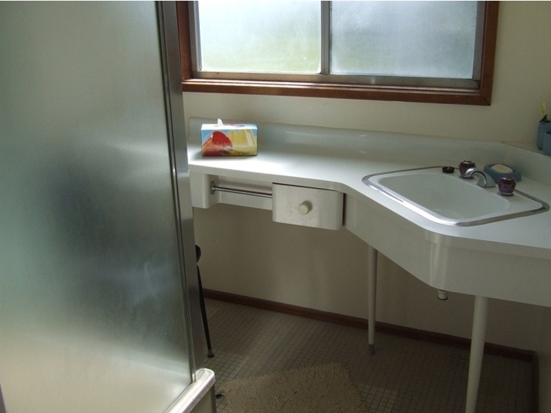 36 School Avenue, Newhaven VIC 3925