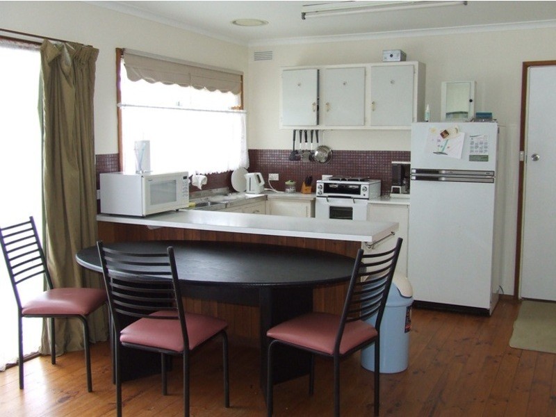 36 School Avenue, Newhaven VIC 3925