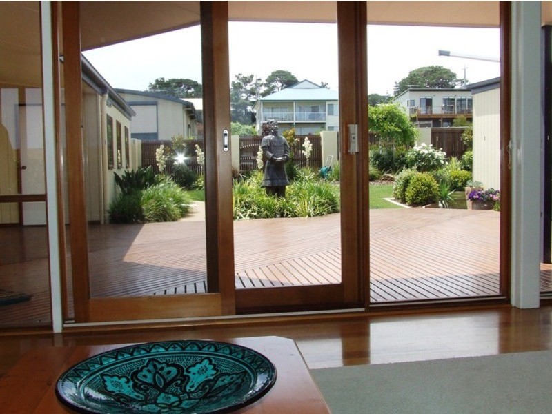 3 Halcyon Avenue, San Remo VIC 3925