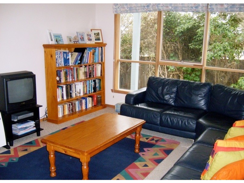 3 Back Beach Road, San Remo VIC 3925