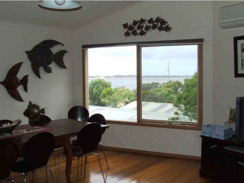 3 Back Beach Road, San Remo VIC 3925