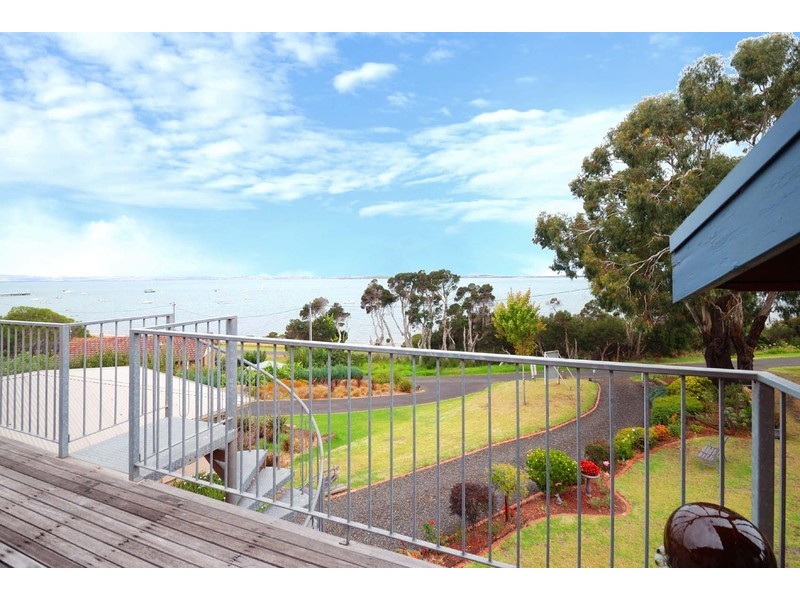 43 Beach Road, Rhyll VIC 3923