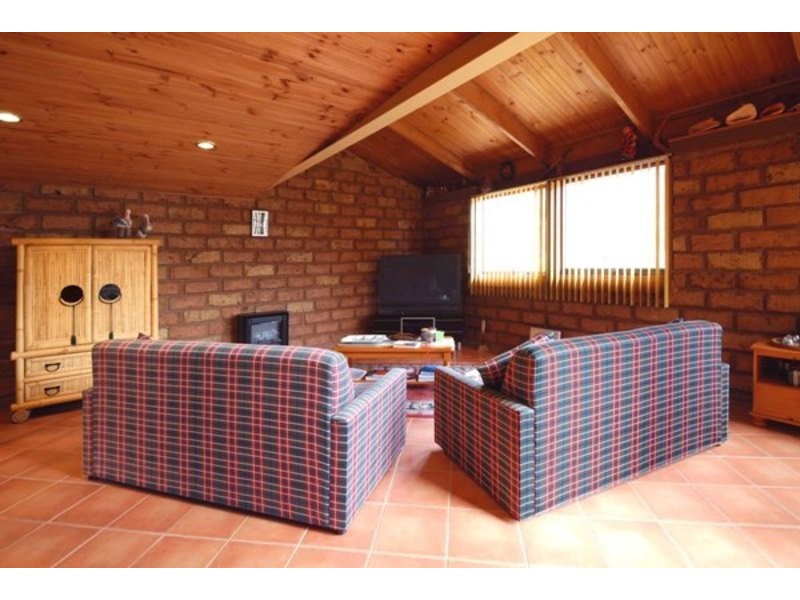 43 Beach Road, Rhyll VIC 3923