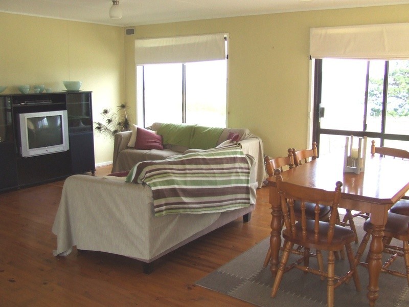 19 Ocean View Drive, San Remo VIC 3925