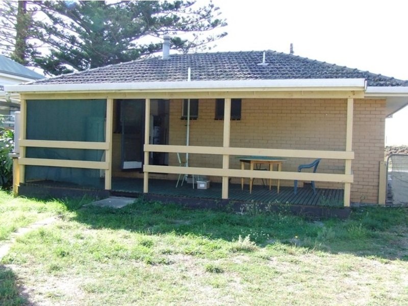 9 Phillip Island Road, San Remo VIC 3925