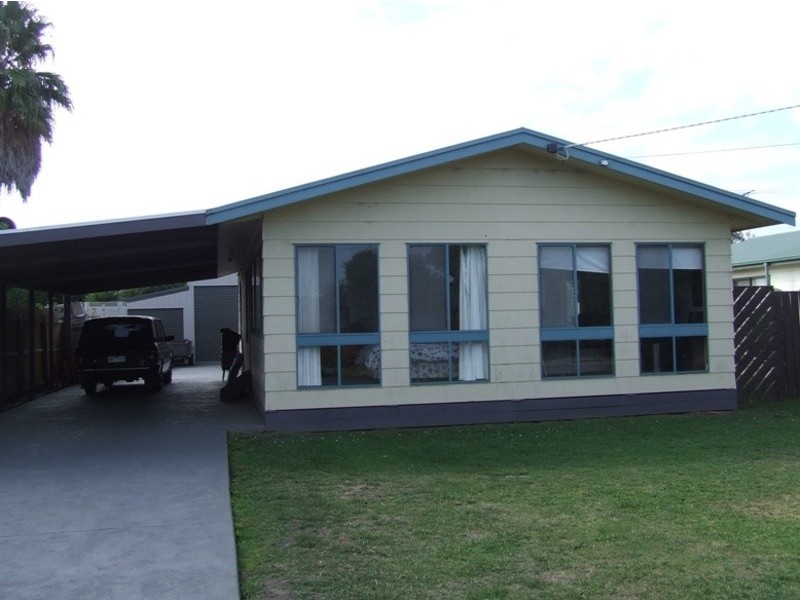 23  Phillip Island Road, Newhaven VIC 3925