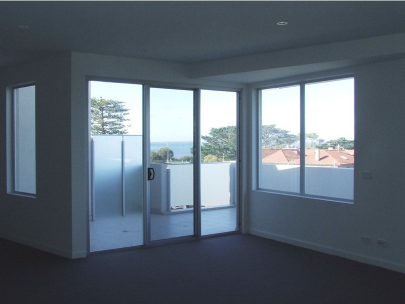 18/157-159 Marine Parade, San Remo VIC 3925