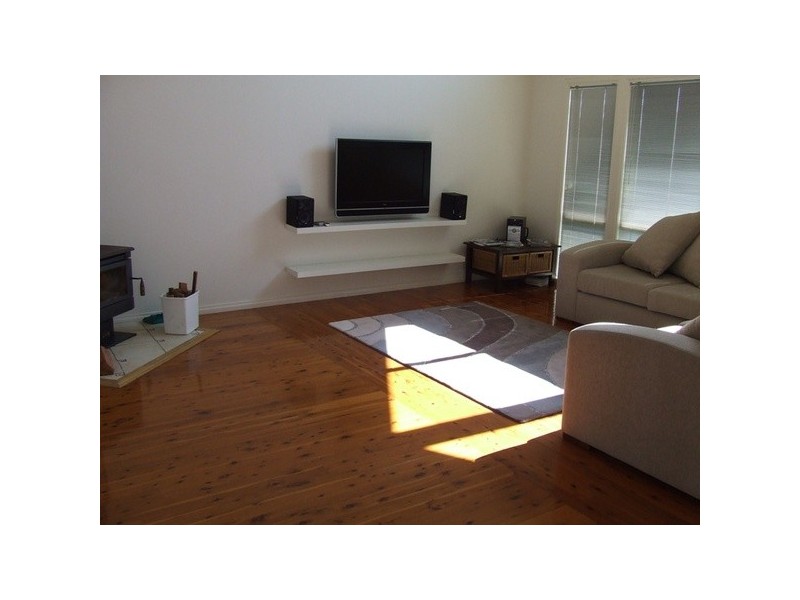 19 The Broadway, San Remo VIC 3925