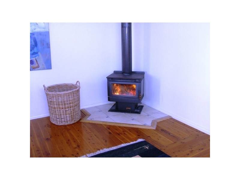 19 The Broadway, San Remo VIC 3925