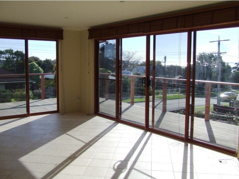 1/78 Back Beach Road, San Remo VIC 3925