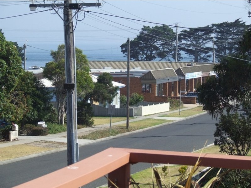 1/78 Back Beach Road, San Remo VIC 3925