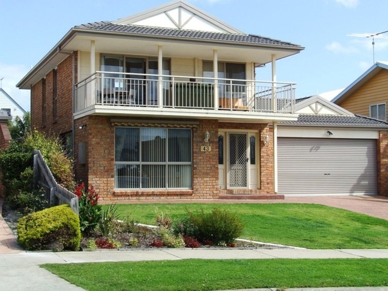 43 Genista Street, San Remo VIC 3925