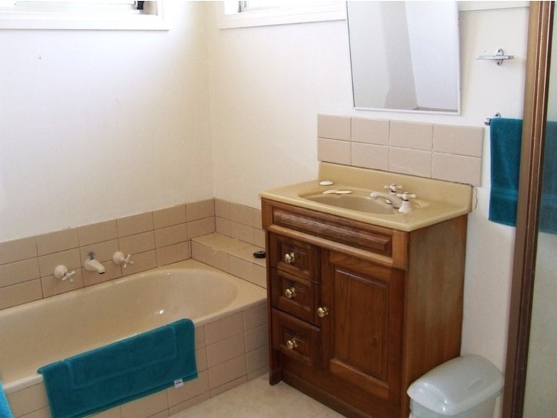 21 School Avenue, Newhaven VIC 3925